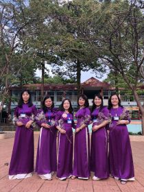 gv tổ hóa sinh dịu dàng , đằm thắm trong trang...