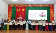 HOA THƠM DÂNG BÁC NHÂN DỊP KỶ NIỆM 136 NĂM NGÀY SINH CHỦ TỊCH HỒ CHÍ MINH