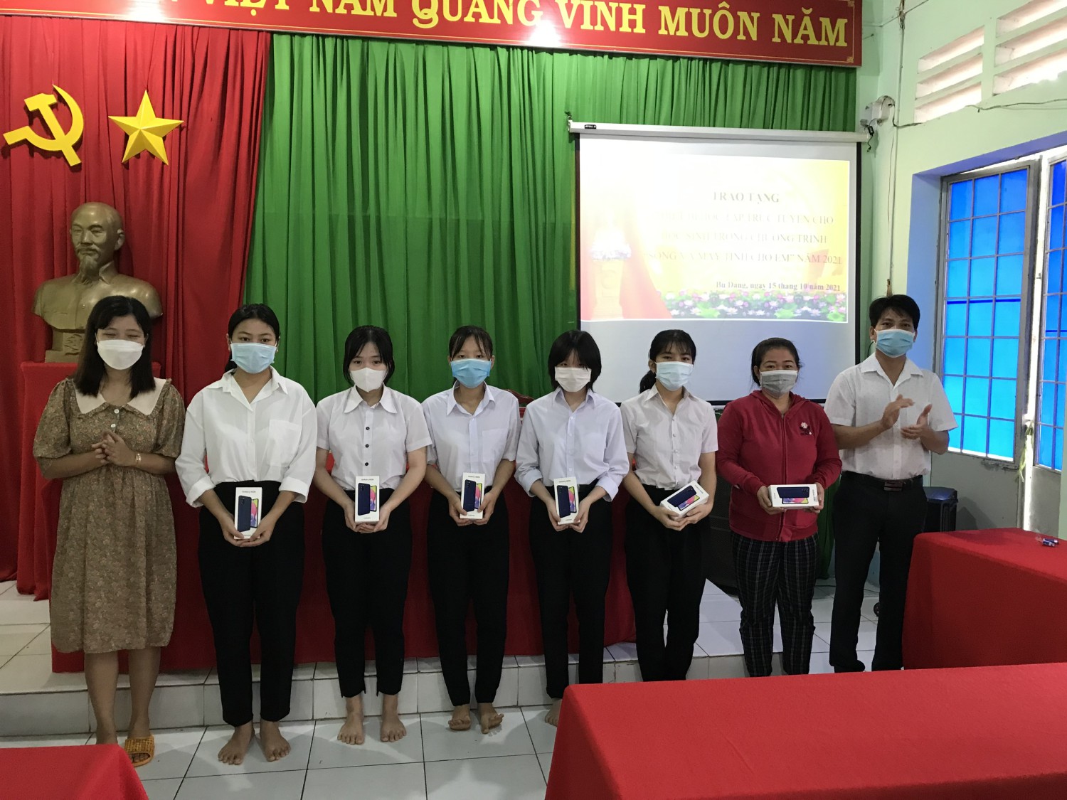 Chung tay lan tỏa cuộc vận động “Mỗi ngày một tin tốt, mỗi tuần một câu chuyện đẹp” trên mạng xã hội